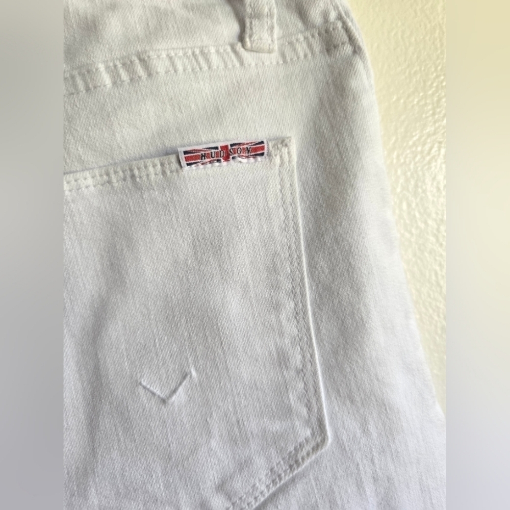 HUDSON, Gracie Midrise Cutoff Short, White, Size 30 - Picture 10 of 14